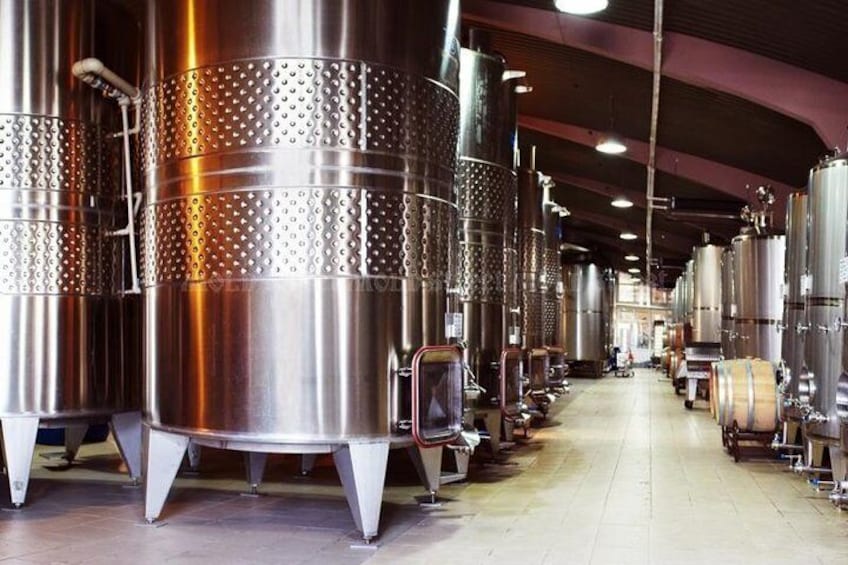 GROUP - Et Cetera and Purcari Wineries