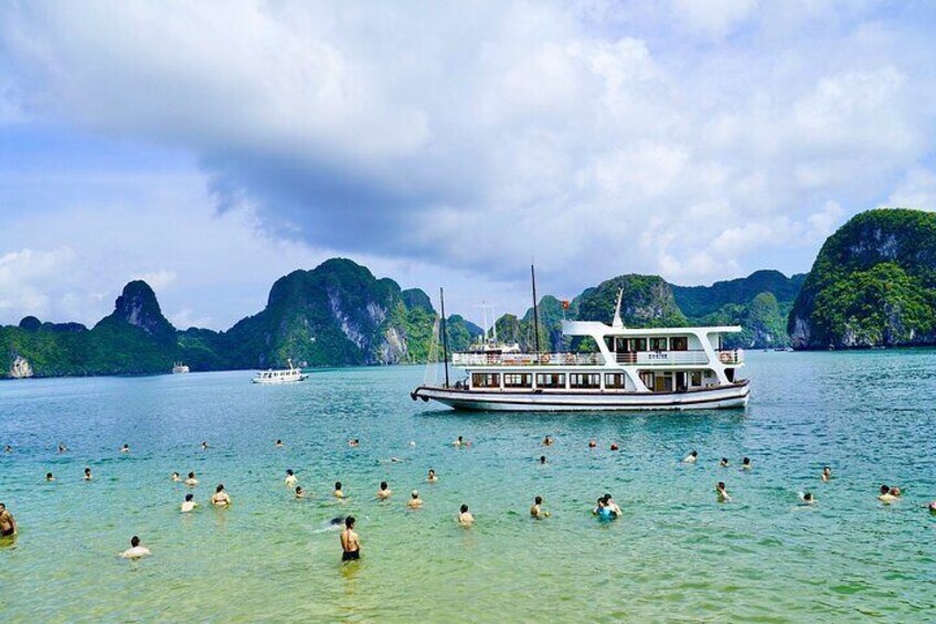 Halong Bay Standard Day Tour with Expressway Transfer from Hanoi