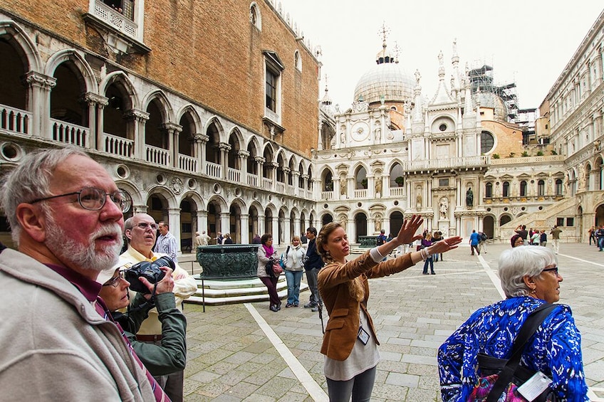 Special Access Doge's Palace Tour with Secret Itineraries