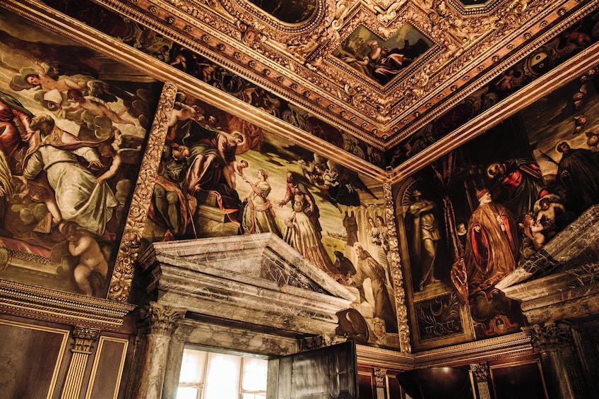 Legendary Venice: St. Mark's Basilica with Terrace & Doge's Palace Tour