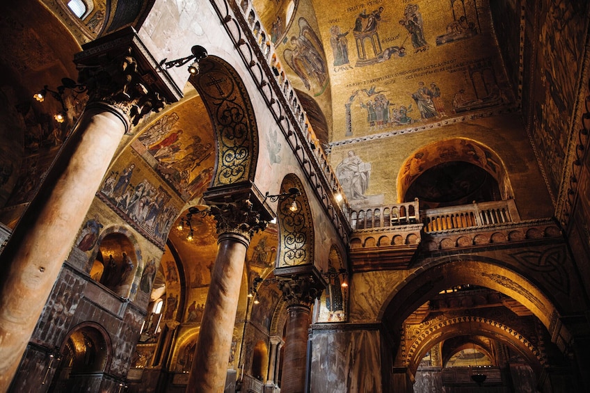 Legendary Venice: St. Mark's Basilica with Terrace & Doge's Palace Tour