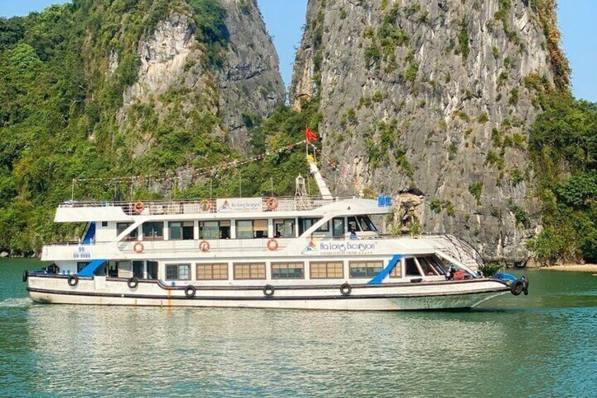 DELUXE Halong Bay Full Day Tour Daily Operated 2023 - 2024
