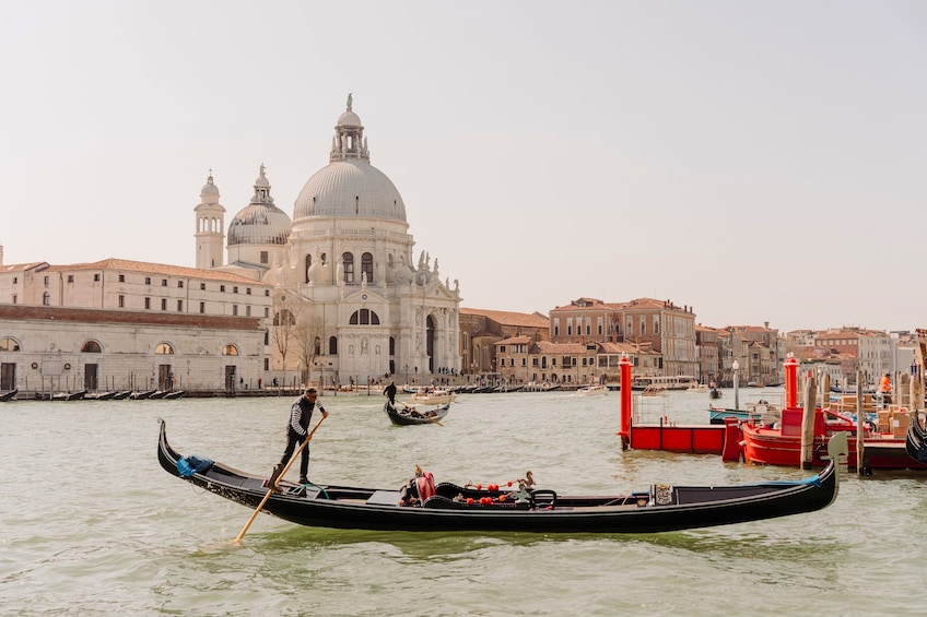 Venice in a Day with St. Mark's Basilica, Doge's Palace, & Gondola Ride