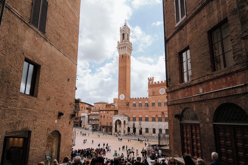 Tuscany Day Trip From Florence With Chianti, Siena and San Gimignano