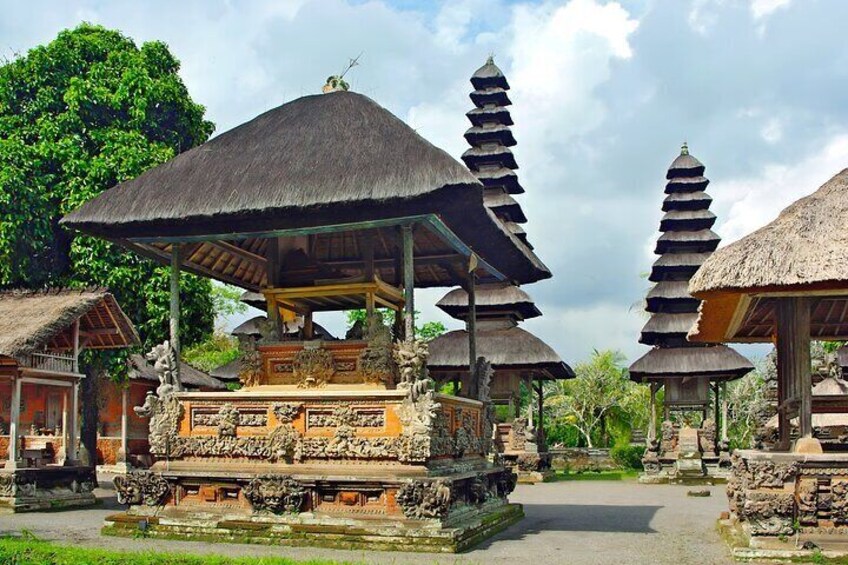 Bali Full-Day Tanah Lot and Uluwatu Sunset Tour7