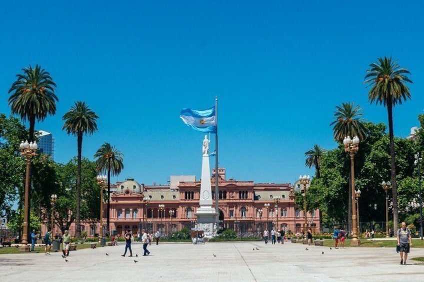 Discover Buenos Aires in a nutshell with a local
