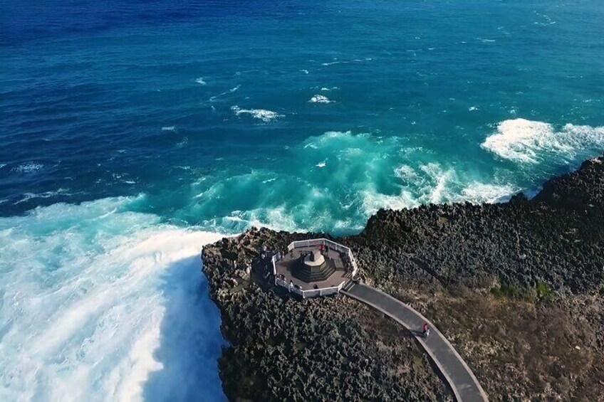Bali Full-Day Uluwatu Sunset Tour, Kecak Dance, Seafood Dinner3
