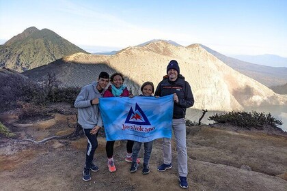 Ijen - Papuma Beach - Tumpak Sewu - Bromo - Surabaya | 5D 4N