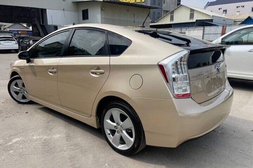 Toyota Prius-4seat