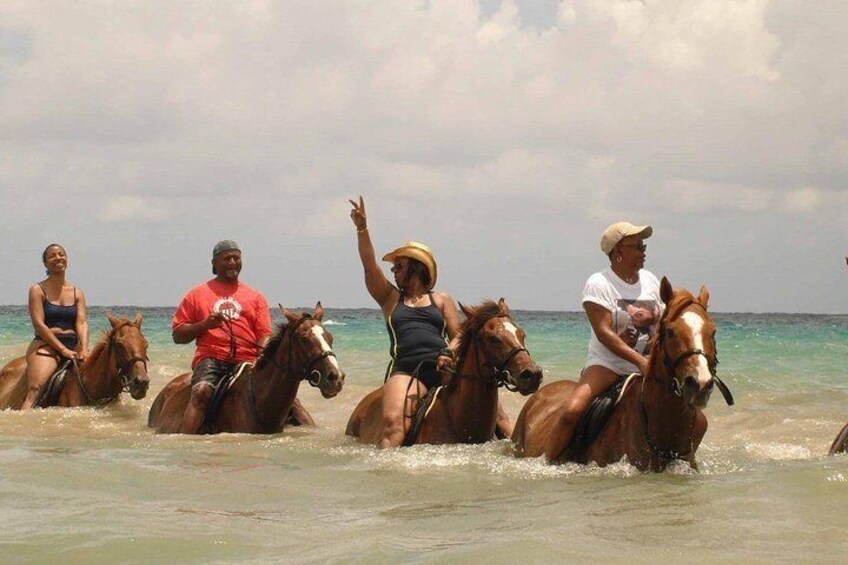 Half Day Beach Horseback Riding in Ocho Rios + Lunch