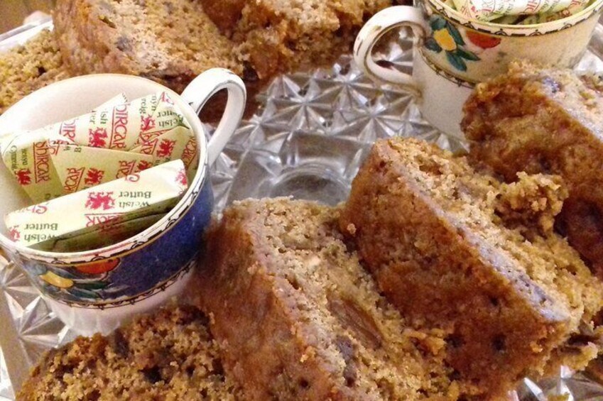 Delicious Bara brith (welsh fruit cake) with welsh butter!