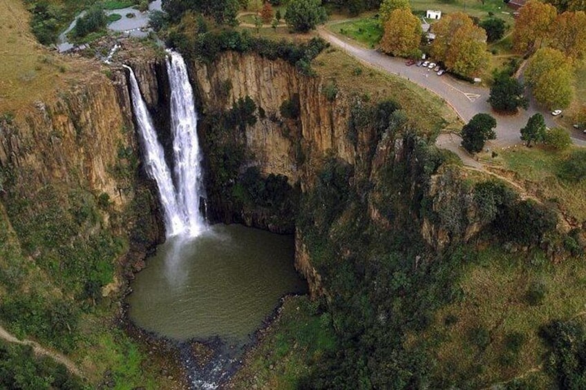 Drakensberg, Nelson Mandela Capture Site & Howick Falls 1 Day Tour From Durban