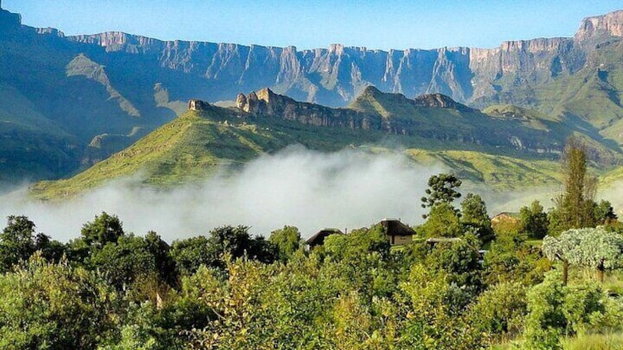 Drakensberg Mountains & Nelson Mandela Capture Site Full Day Safari