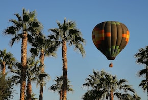 Sunrise Hot Air Balloon Ride in Palm Desert by Palm Springs