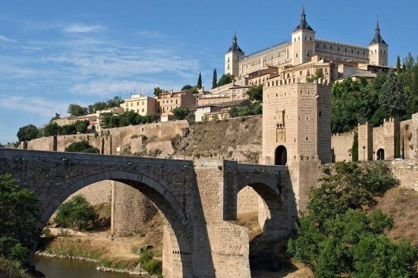 From Madrid : Toledo Full Day + Madrid City Tour (Guided Tour)