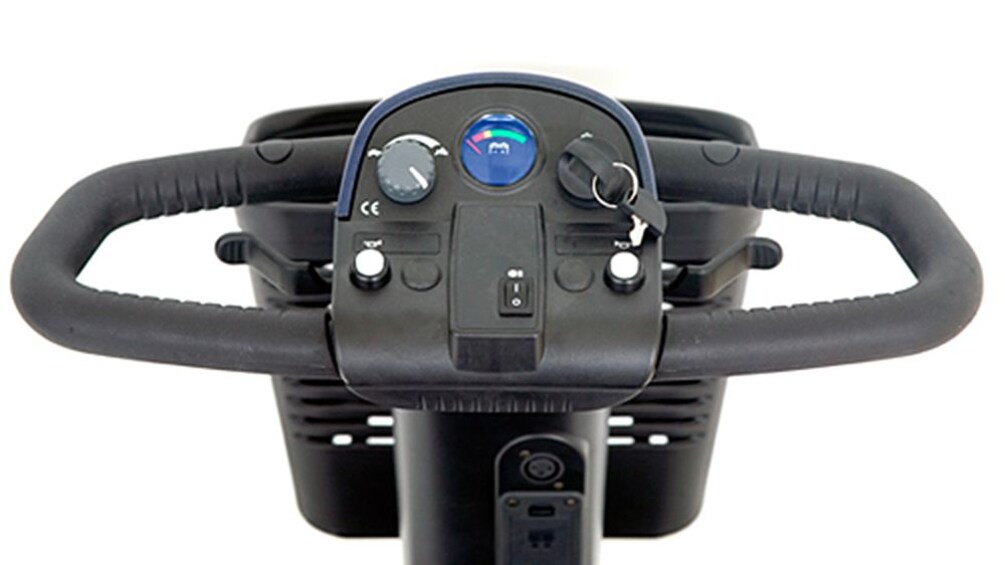 Handlebar controls for the scooter