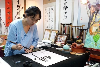 Brush calligraphy class / Chinese ink painting class