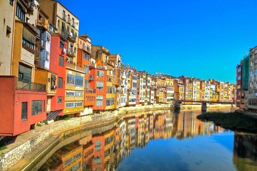 Girona Exclusive Walking Tour : Guided Tour with Small Group (3 Hours)