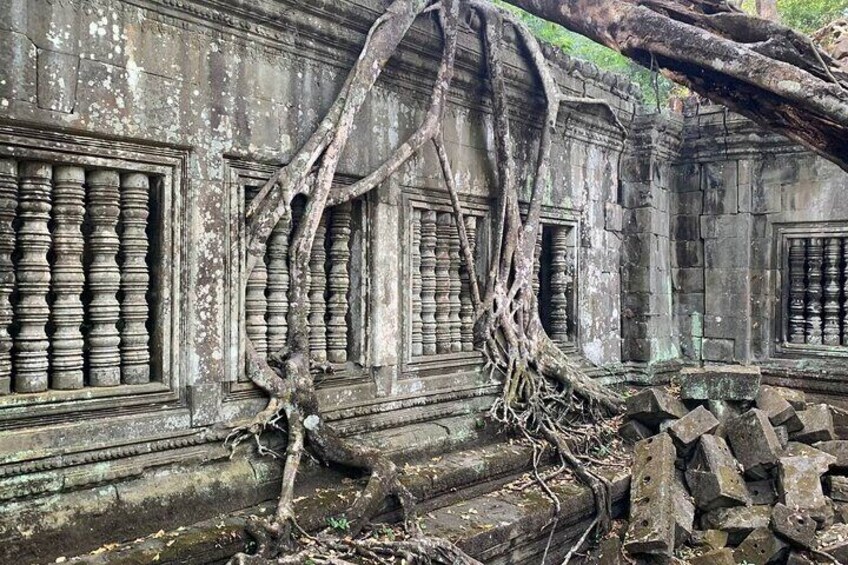 Banteay Srei & Kulen Mountain & Boeng Mealea
