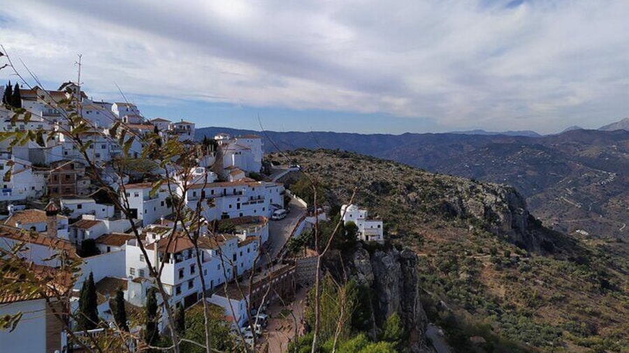 La Axarquia White Villages - Buddhist Stupa & Watchtower Tower