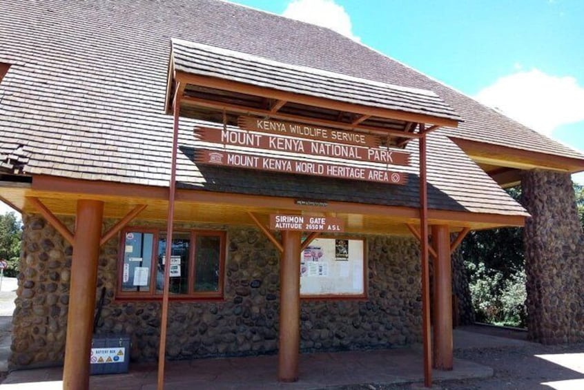 Mount Kenya Sirimon Route
