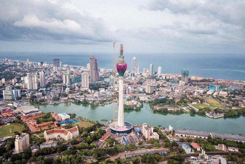 Explore Colombo City with Culinary Experience at Famous Restaurant