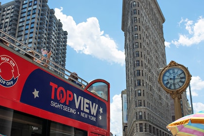 Downtown Super Tour with Hop-On Hop-Off Bus with Harbor Cruise