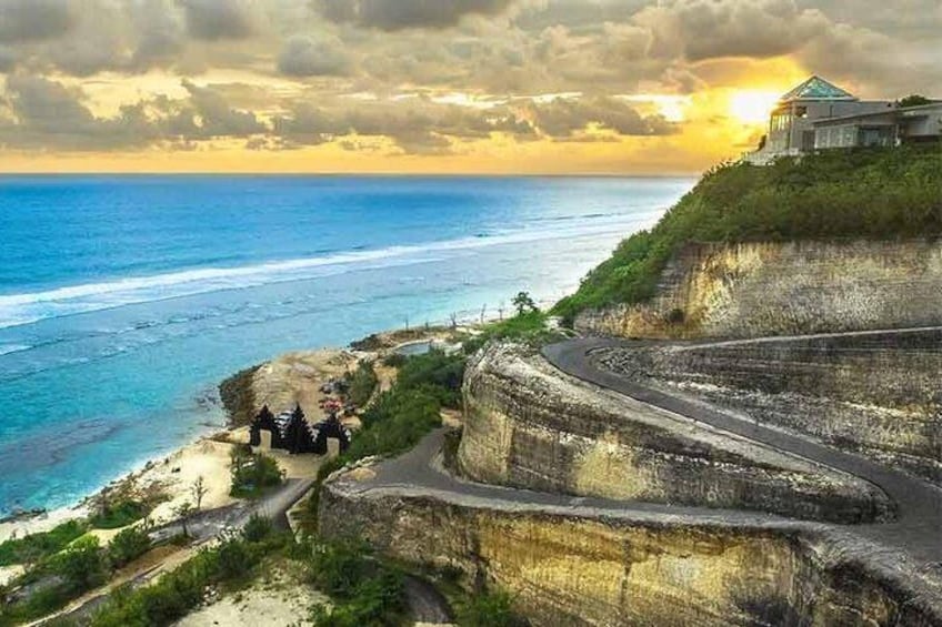 South Bali & Uluwatu Tour