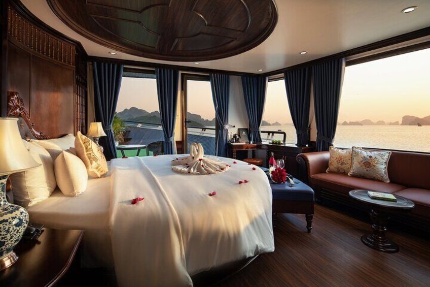 Romantic Honeymoon Cabin on Luxury Overnight Cruise in Halong Bay