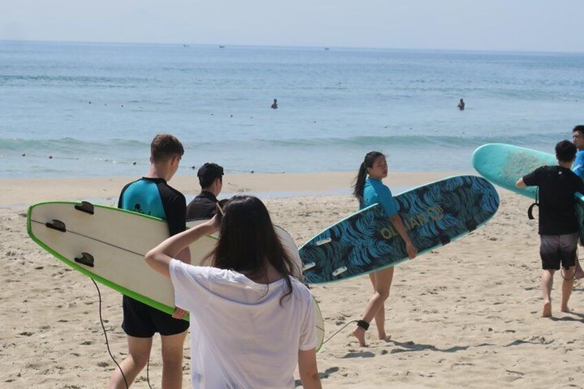 Surfboards rental on My Khe Beach