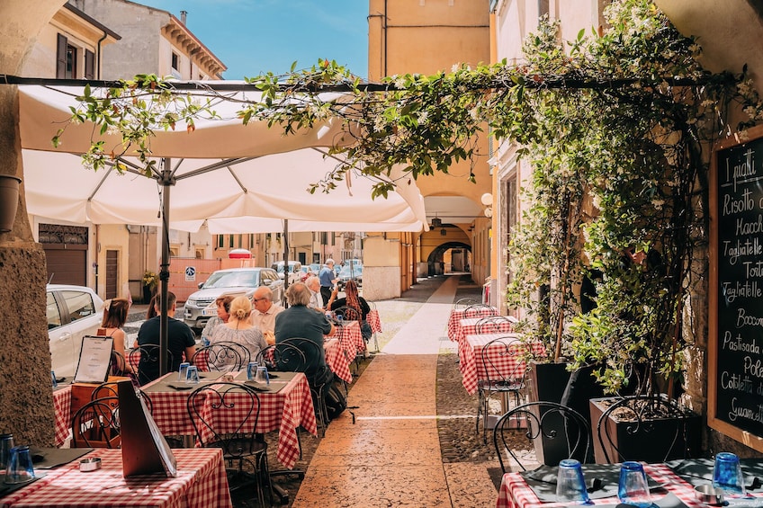 Verona Food & Wine Walking Tour
