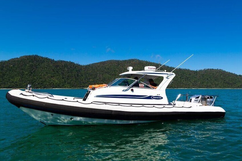 Private Standard Charter Experience in Whitsundays 