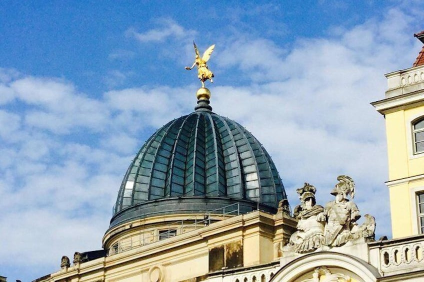 Dresden Highlights - Big city tour with bike