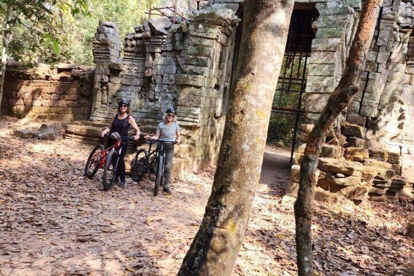 Angkor Cycling Hidden Trails