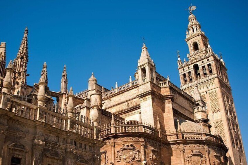 Alcazar, Catedral and Giralda with entrance included