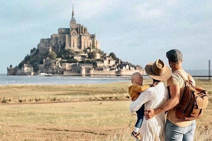 Tour di un'intera giornata a Mont St Michel con una guida nazionale di Baye...