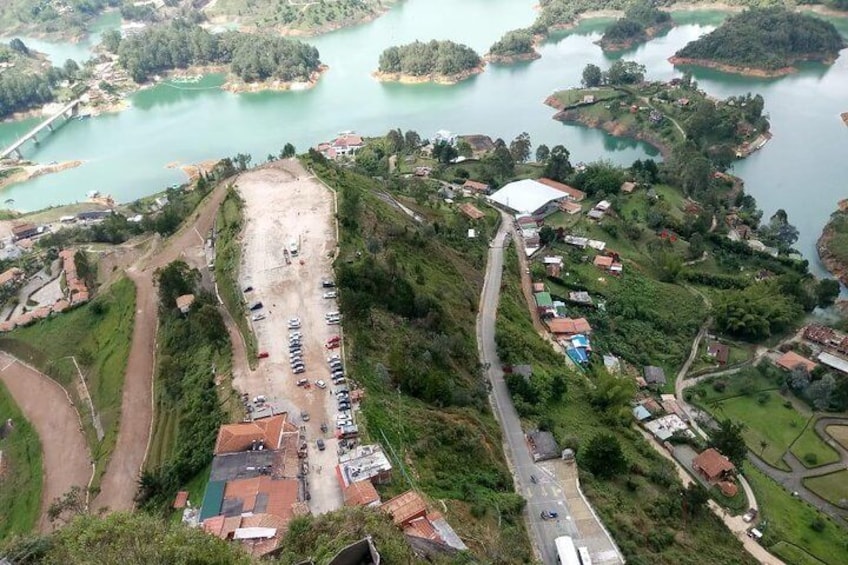 Tour to Guatapé + Rumbero Boat + Access to the Stone