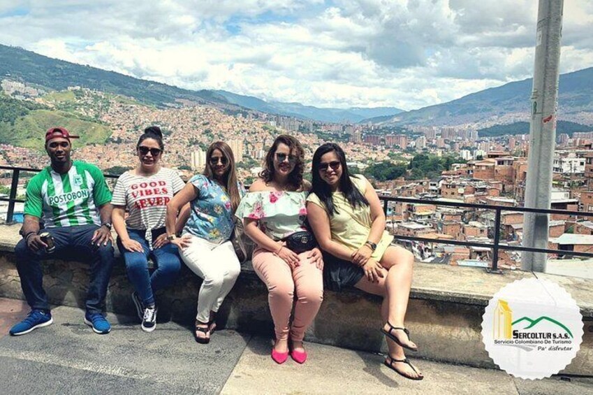 City tour in Medellin + Commune 13 + Metro and Metrocable