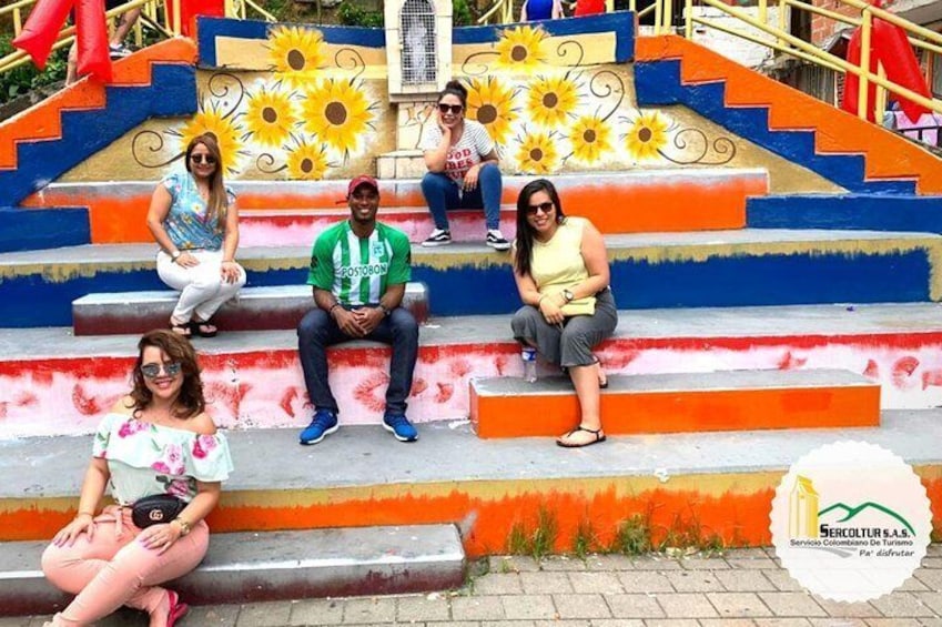 City tour in Medellin + Commune 13 + Metro and Metrocable