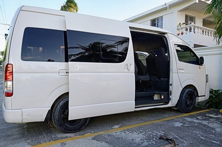 Seamless Private Airport Transfers to and from Punta Cana 