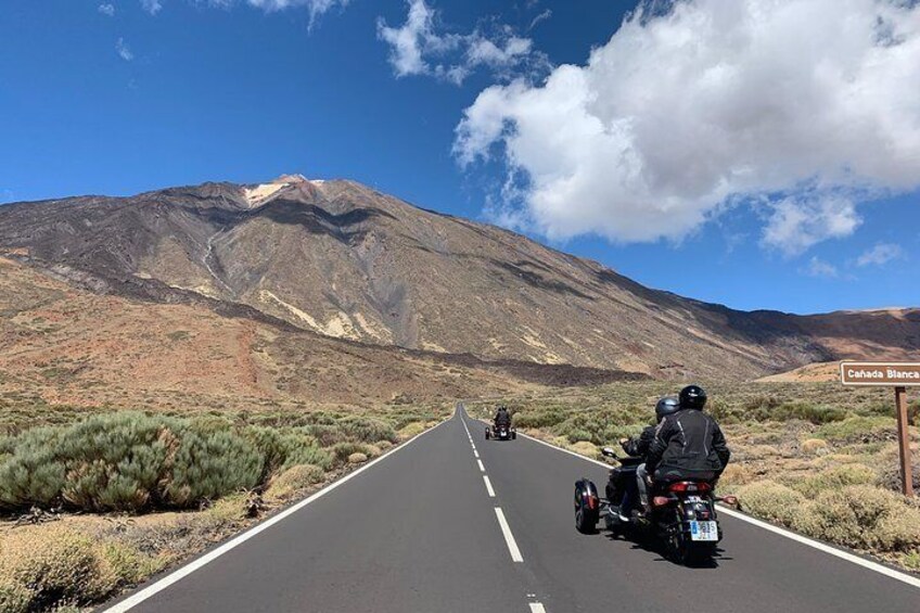 Run to the magnificent volcano Teide