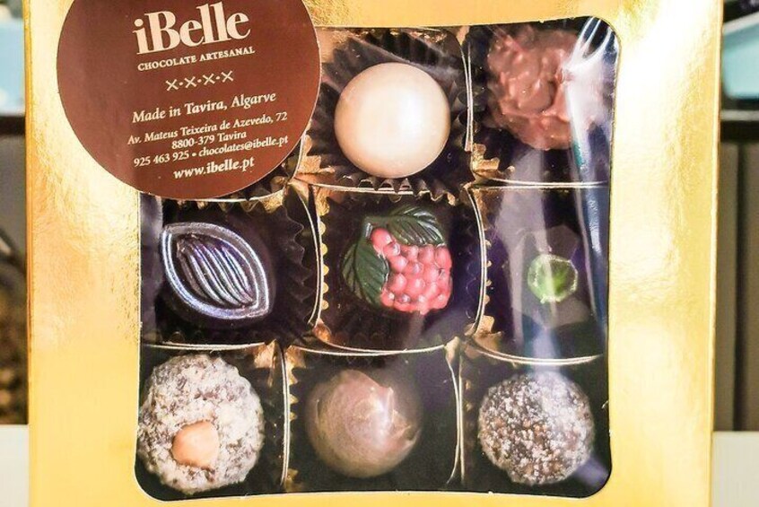 Tuk Tuk tour with visit to the iBelle chocolate factory. Tavira.