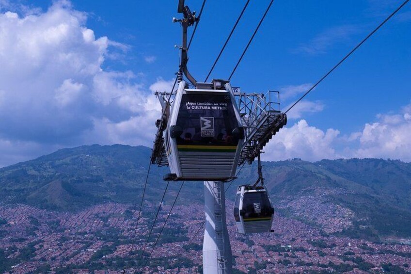 3 Hours City Tour in Medellin Colombia