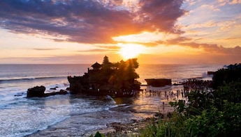 Pura Taman Ayun Temple, Monkey Forest & Tanah Lot Excursion
