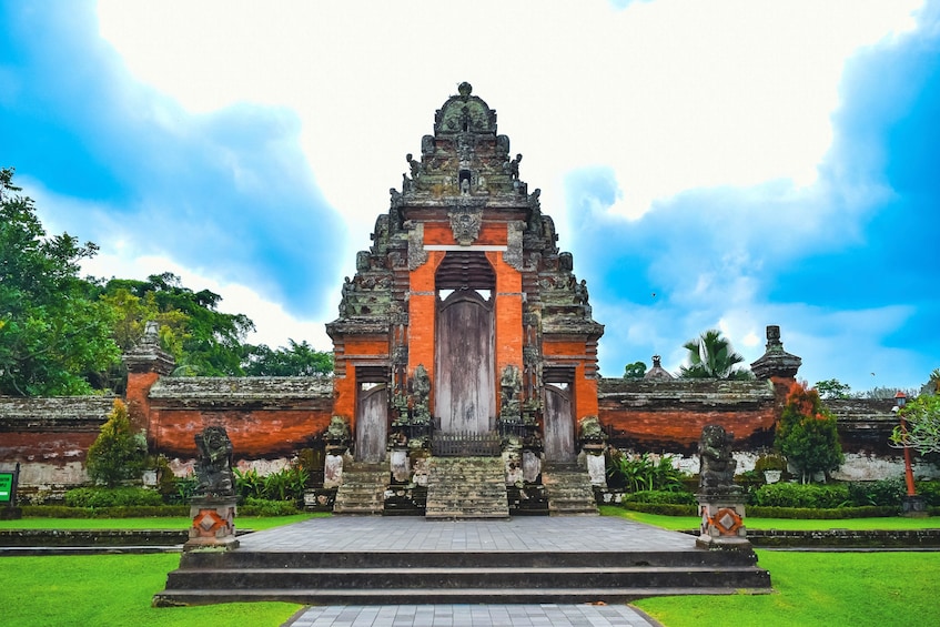 Pura Taman Ayun Temple, Monkey Forest & Tanah Lot Excursion