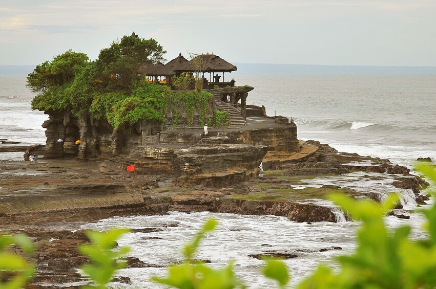 Pura Taman Ayun Temple, Monkey Forest & Tanah Lot Excursion