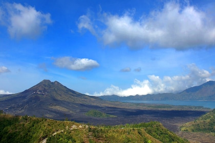 Volcan de Kintamani, Ubud et démonstration de barong
