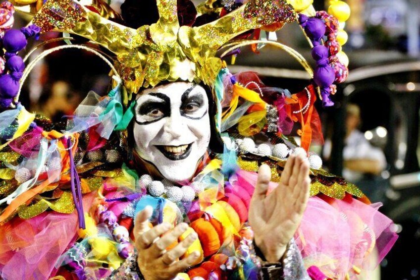 Live Carnival as a Local Citizen in a Popular Tablado