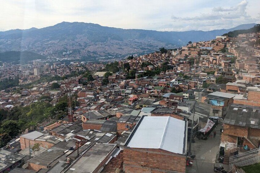Discover a secret place with locals (Comuna 8)