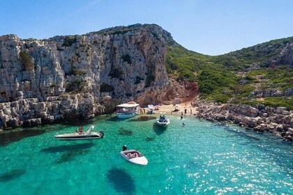 1 Day Messinia Boat Ride & Traditional Lunch from Kalamata
